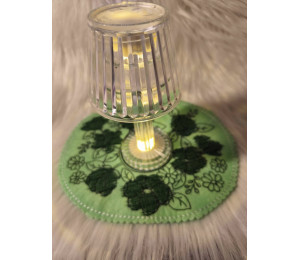 ADVENTSKALENDER 10. Dezember - Stickdatei - ITH Mug Rug Untersetzer Blumenteppich